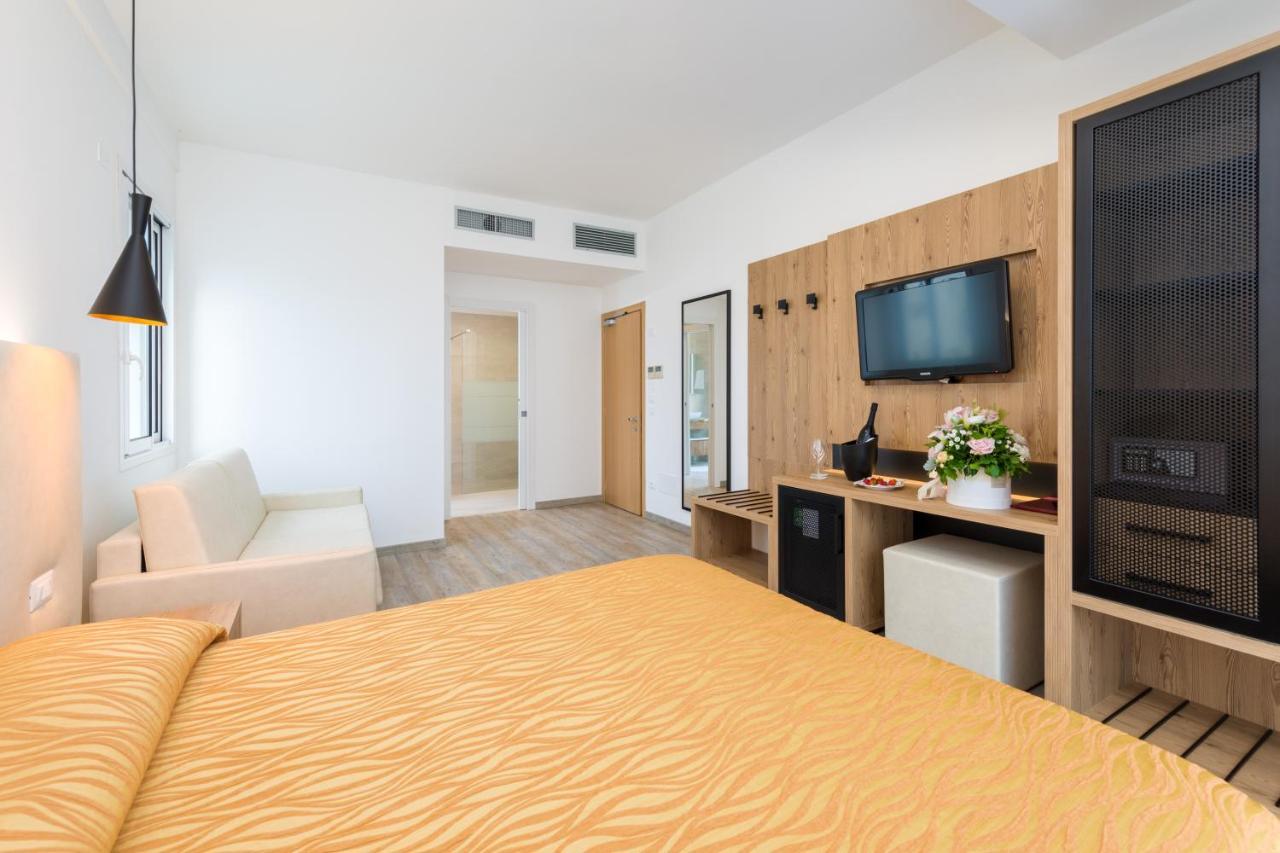 Hotel Nettuno كاوْرلي المظهر الخارجي الصورة