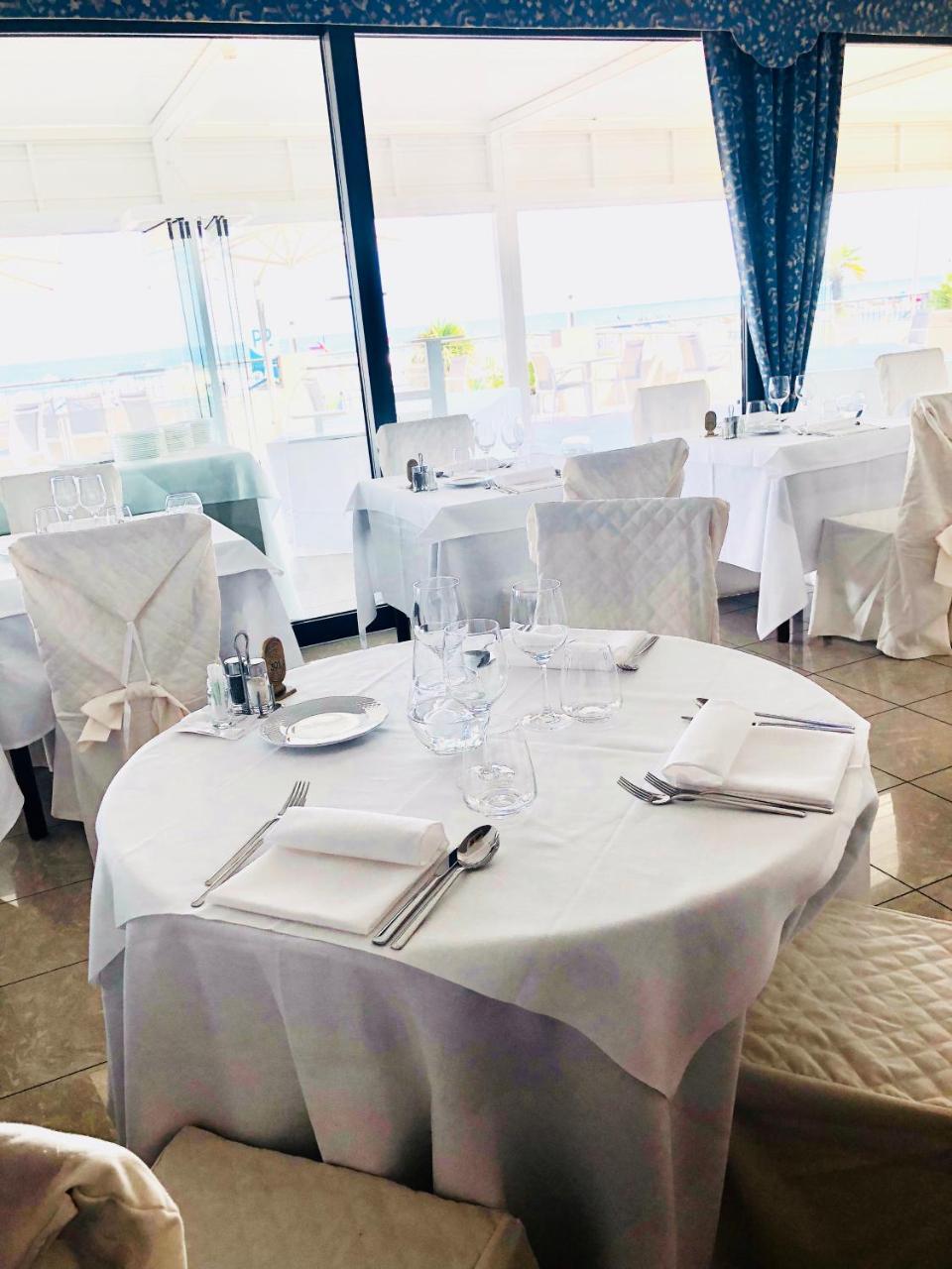 Hotel Nettuno كاوْرلي المظهر الخارجي الصورة