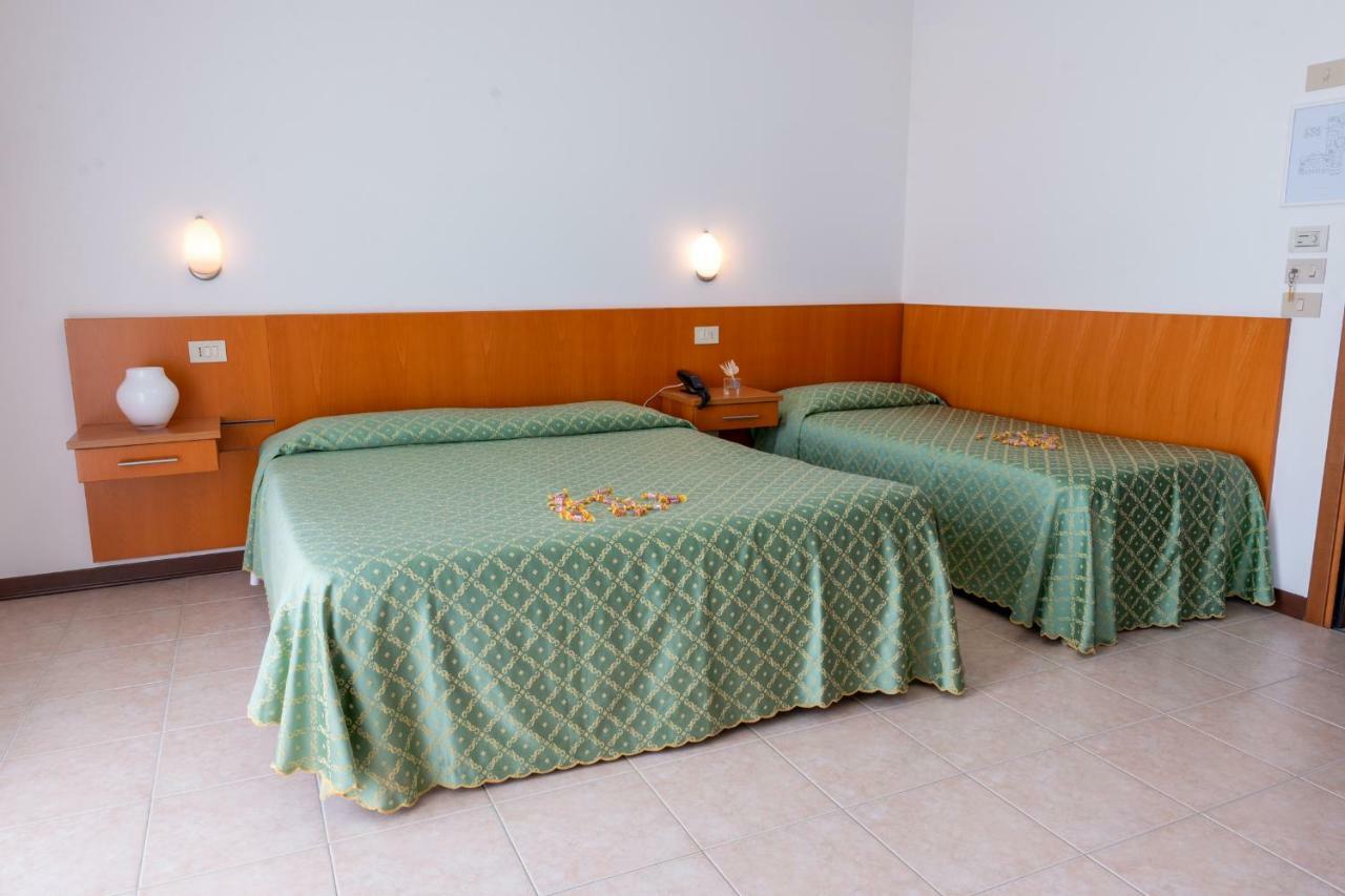 Hotel Nettuno كاوْرلي المظهر الخارجي الصورة