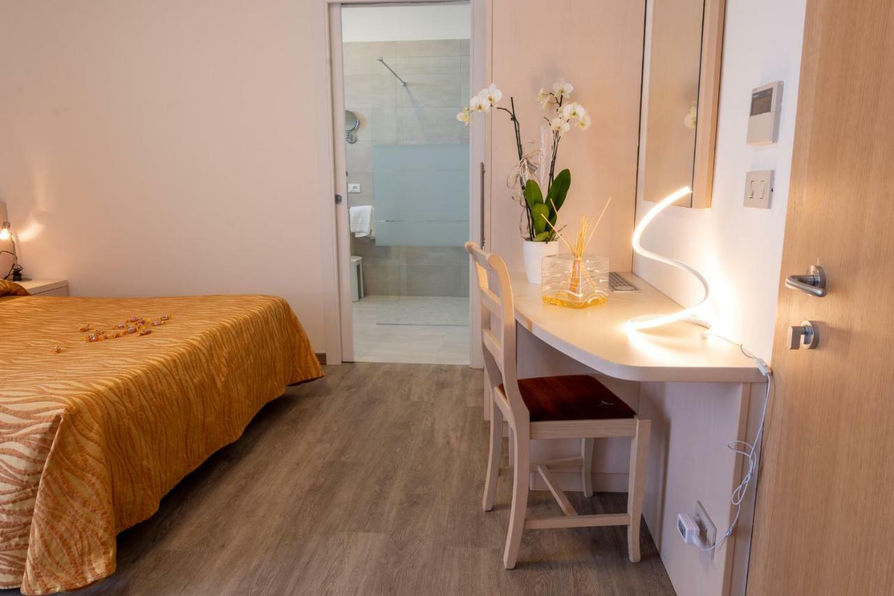 Hotel Nettuno كاوْرلي المظهر الخارجي الصورة