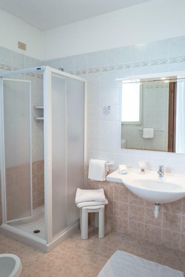 Hotel Nettuno كاوْرلي المظهر الخارجي الصورة